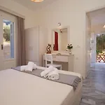 Ξενοδοχείο με διαμερίσματα Prince Studios 3*