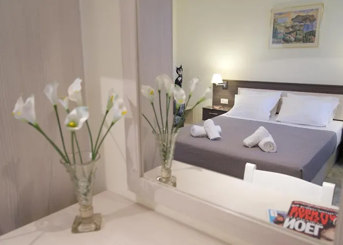 Prince Studios Aparthotel 3*